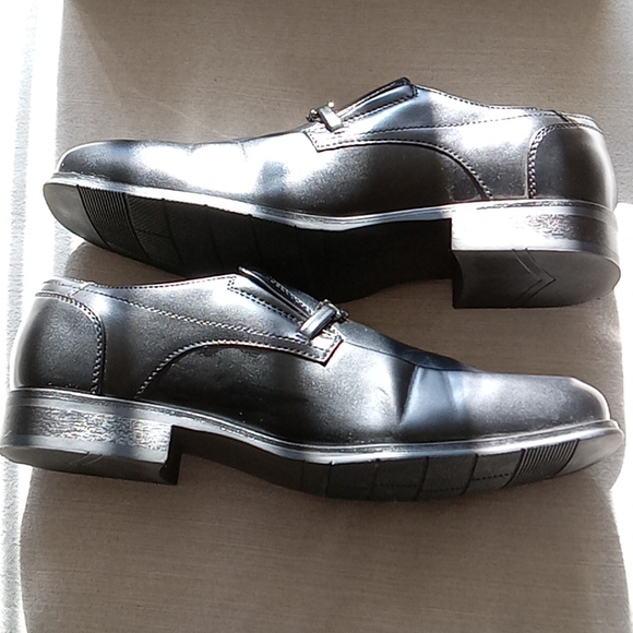 Alfani Dress shoes worn only once 10.5 great condition - Picture 2 of 4